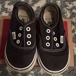 - Toddler Authentic Vans Shoes Size 6.5